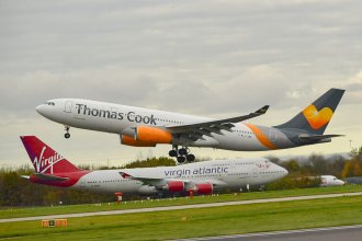 Thomas Cook A330-243 and Virgin Atlantic B747-400